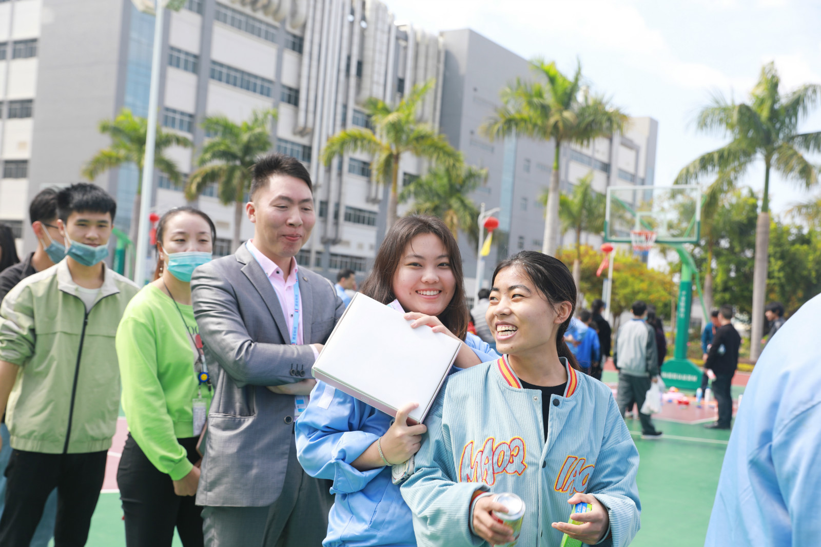 就地过年，年味不减—我在304cam永利挺好的